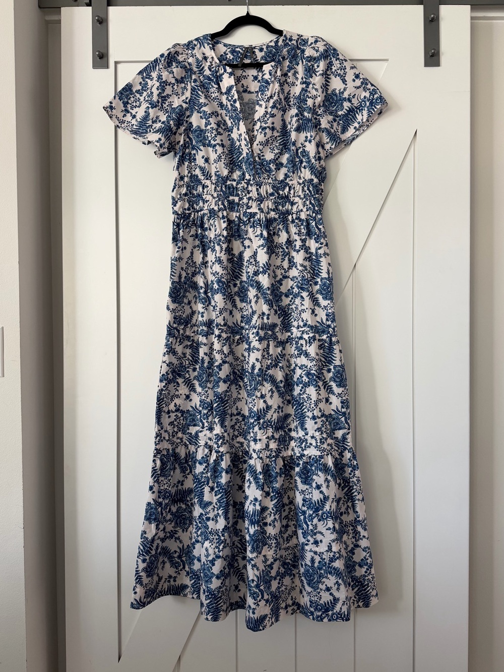 Anthropologie The Somerset Maxi Dress in Blue Floral - Picture 4 of 9